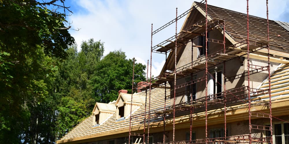 Ein Haus im Umbau, was ist der Unterschied zwischen sanieren, modernisieren und renovieren